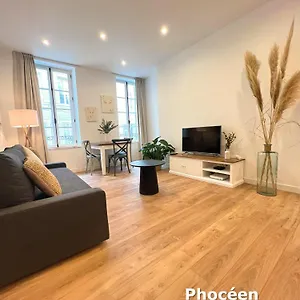 4* Apart Otel Les Du Vieux Port